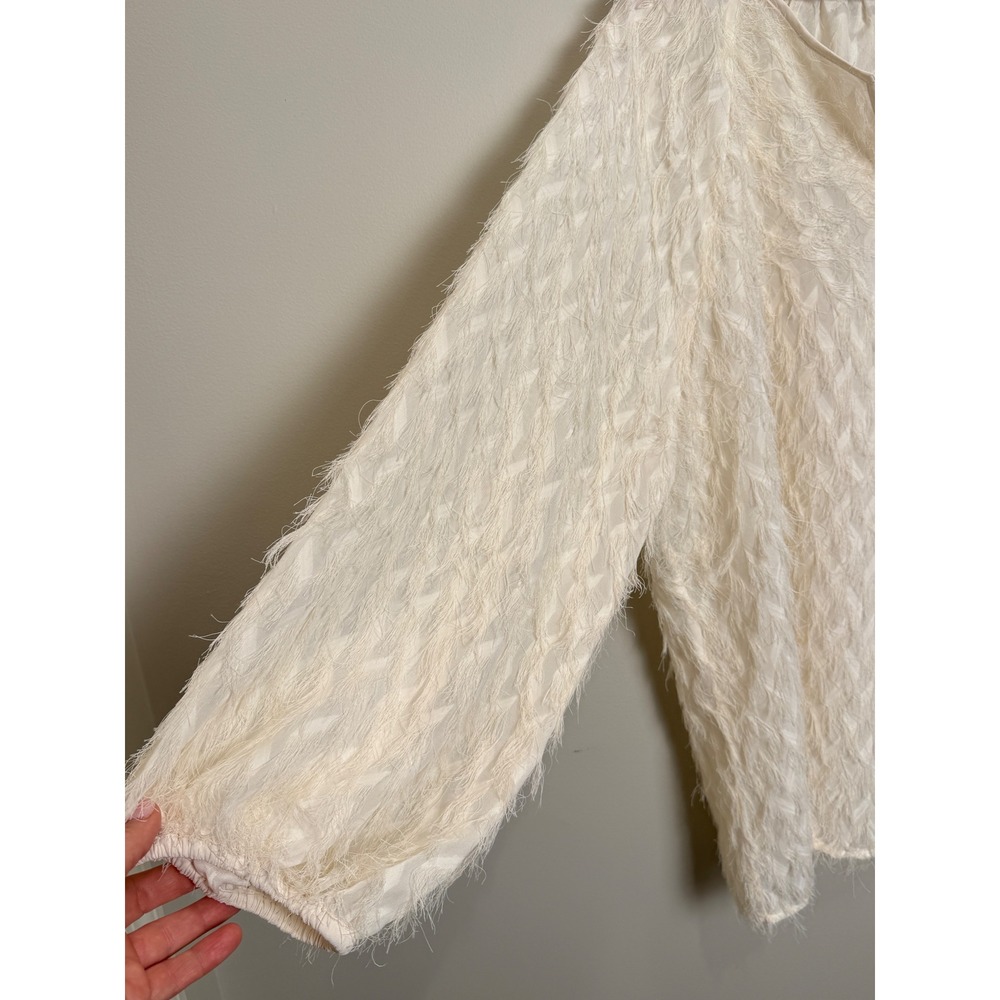 Chicos 4 / 20 Eyelash Fringe Feathered Long Sleeve Peasant Blouse Cream Boho - Picture 8 of 11